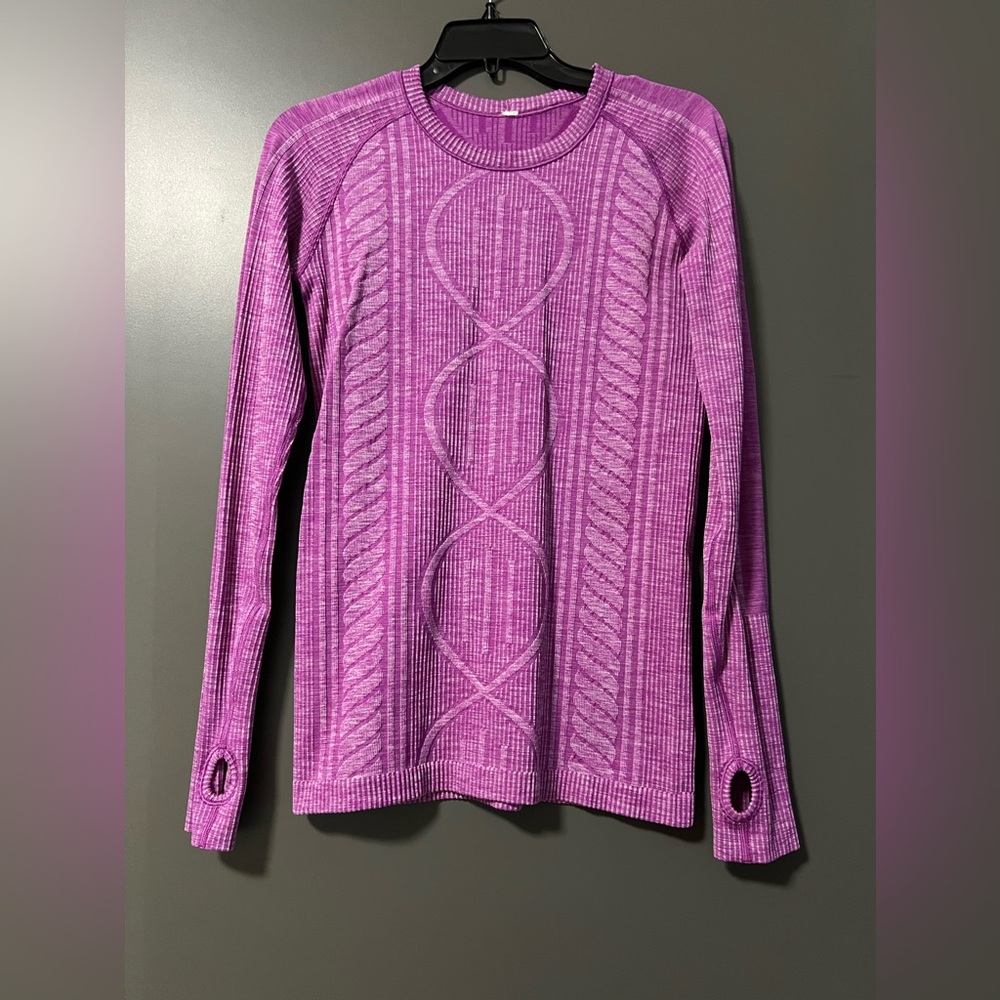 Lululemon top